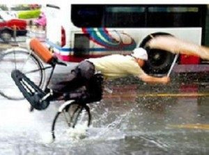 梅雨 自転車 通勤 通学 傘